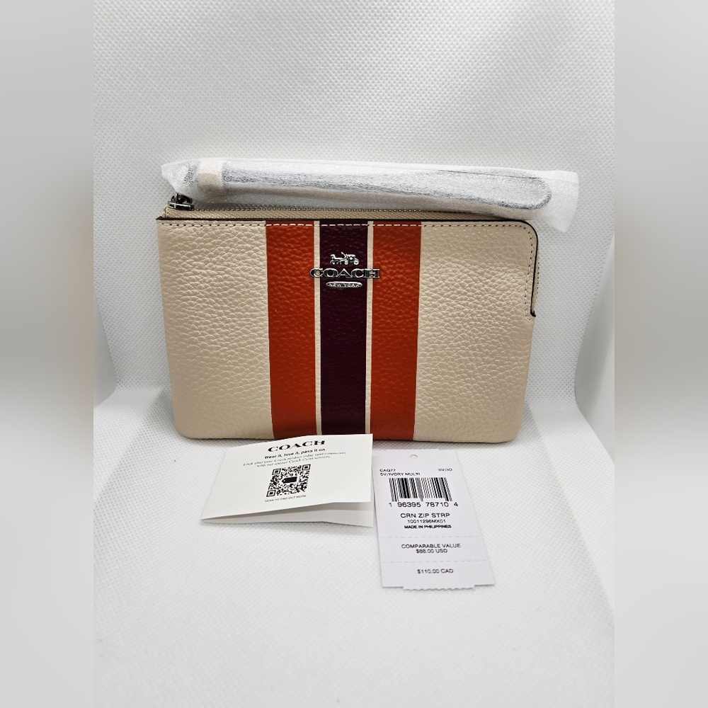 Coach corner zip wristlet with stripe. - Picture 5 of 6